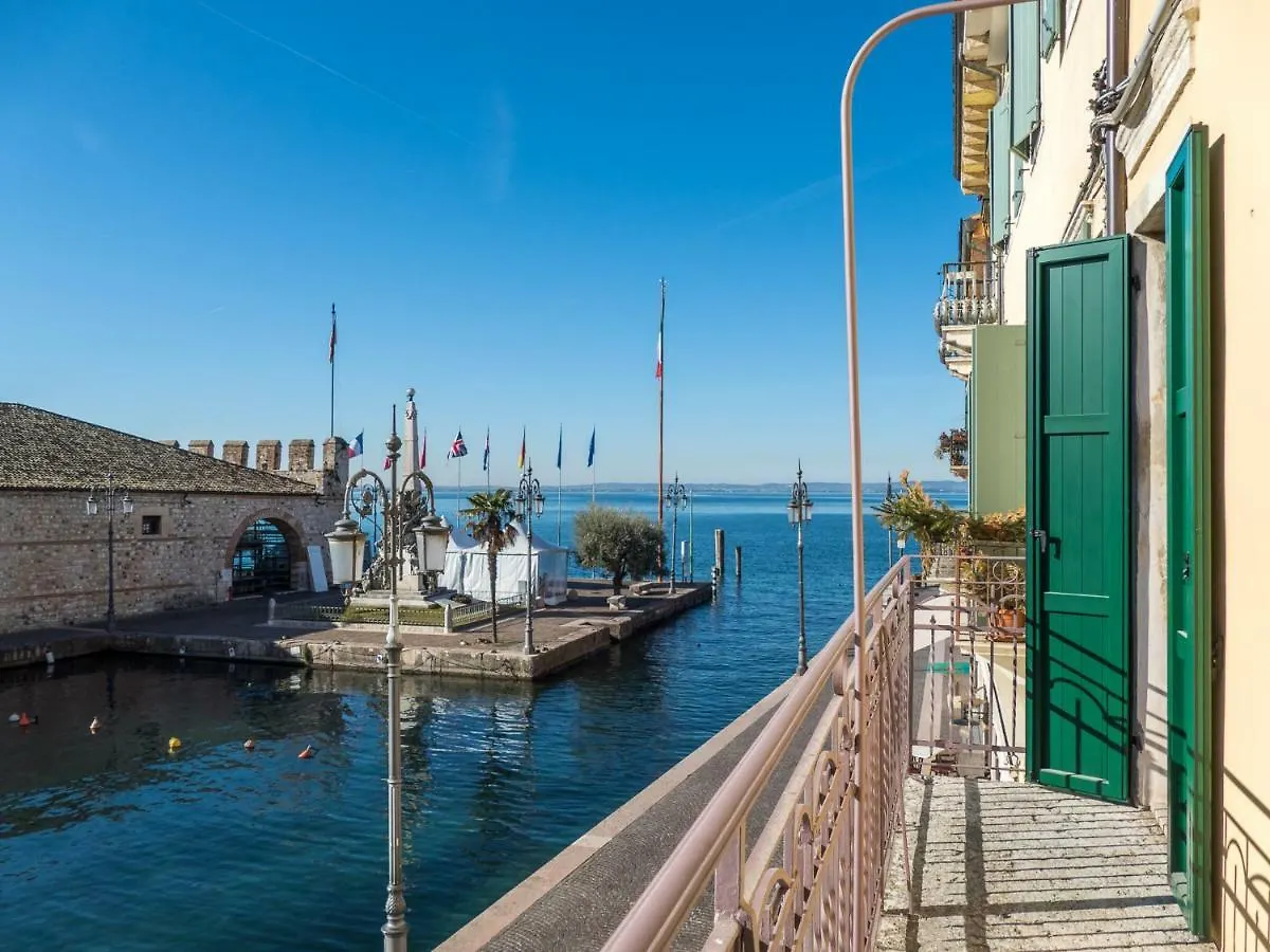 Porto Vecchio Appartamenti Lazise Italy